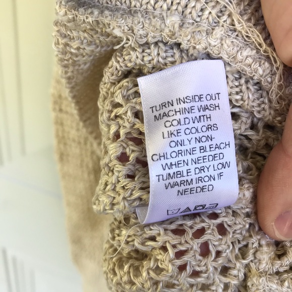 🌸 NWOT Maurices cold shoulder sweater cream - Picture 7 of 7